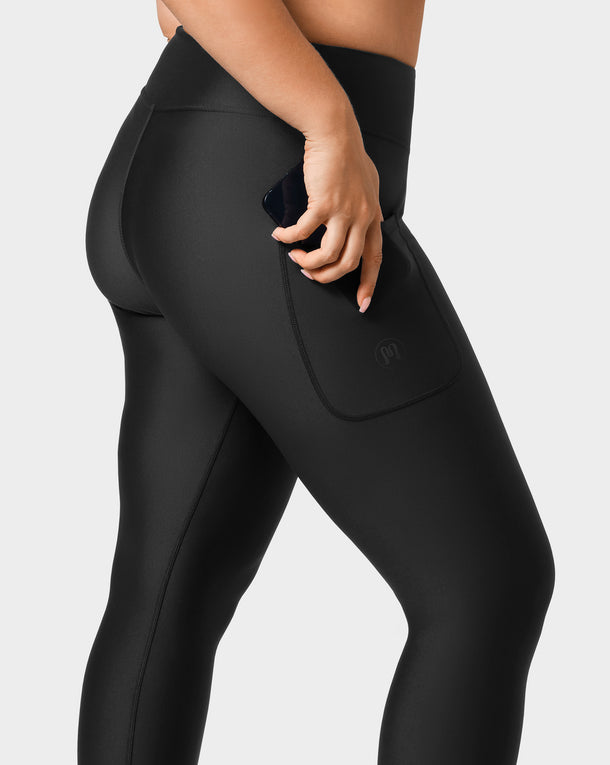 Malli 170 cm, koko M