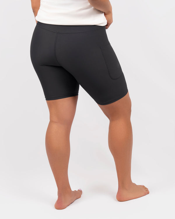 Malli 163 cm, koko S