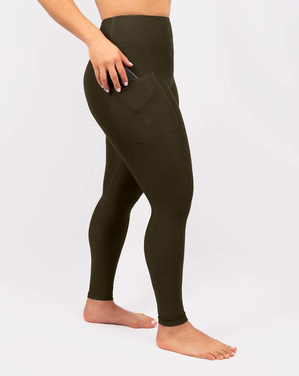 Malli 163 cm, koko S