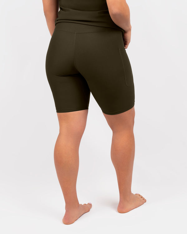 Malli 163 cm, koko S