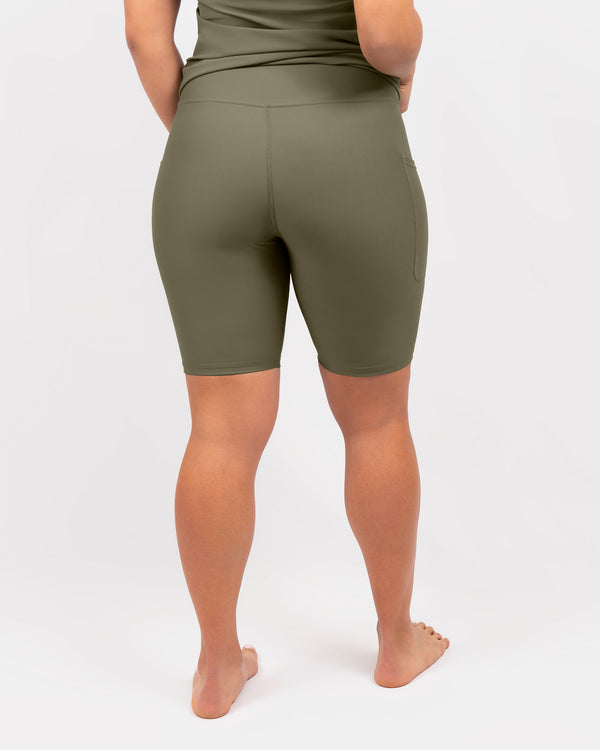 Malli 163 cm, koko S