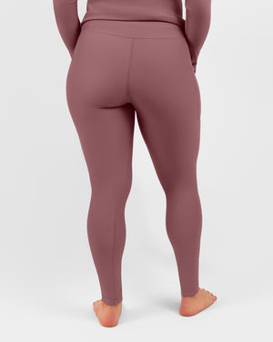 Malli 163 cm, koko S