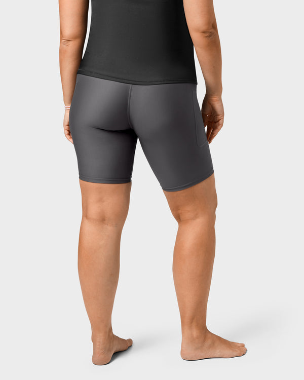 Malli 170 cm, koko M