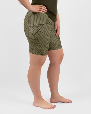 Malli 175 cm, koko M