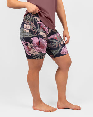 Malli 163 cm, koko S