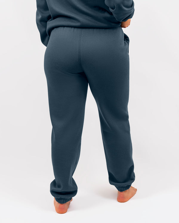 Malli 163 cm, koko S