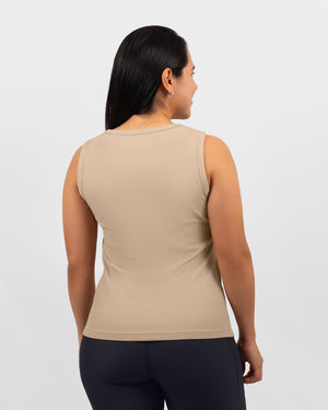 Malli 163 cm, koko S