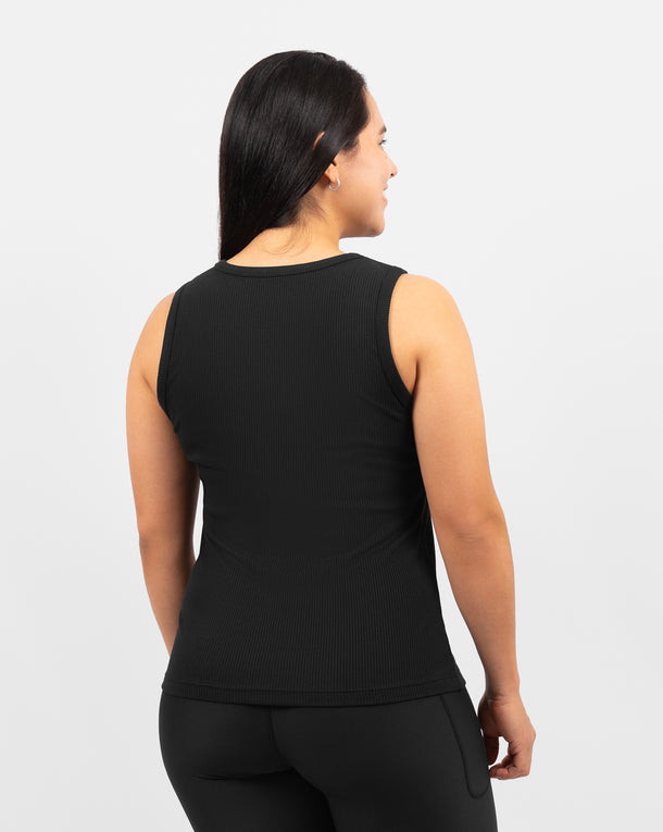 Malli 163 cm, koko S