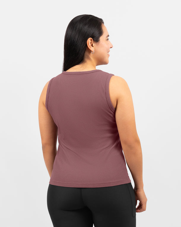 Malli 163 cm, koko S
