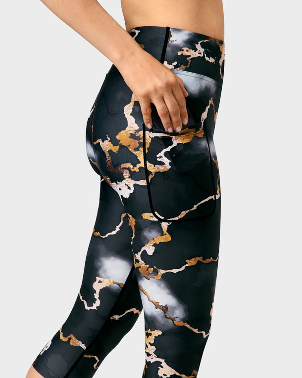 Malli 168 cm, koko S