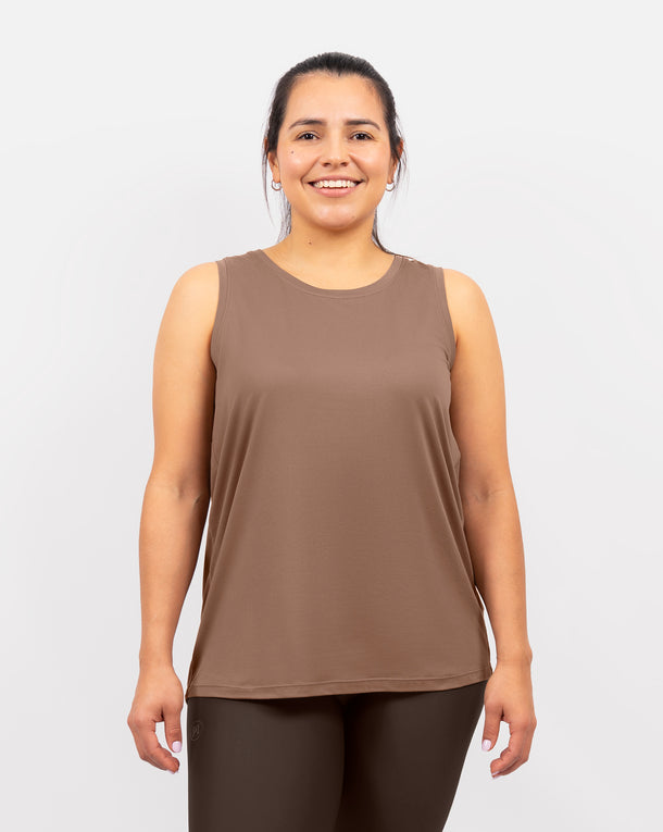 Malli 163 cm, koko S