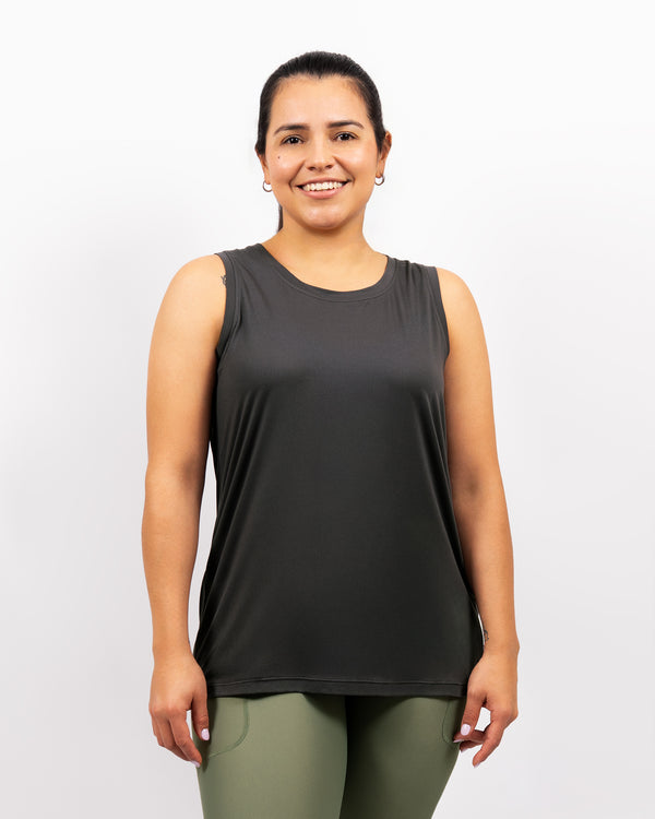 Malli 163 cm, koko S