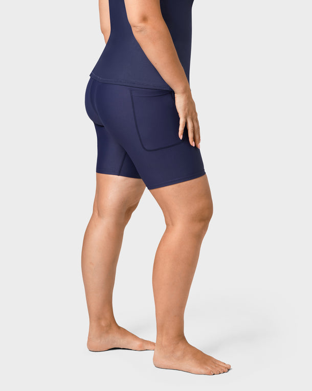 Malli 170 cm, koko M