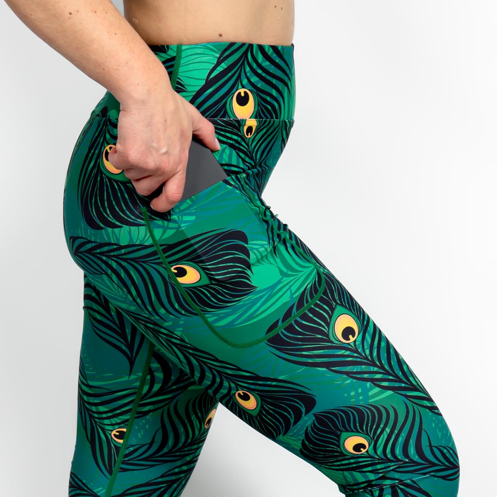 Signature Peafowl Capri