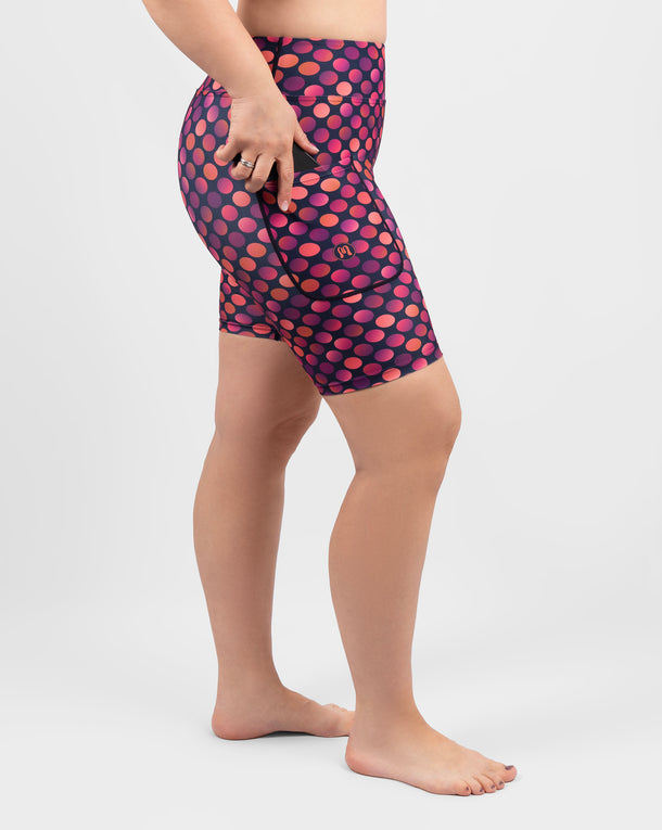 Malli 175 cm, koko M