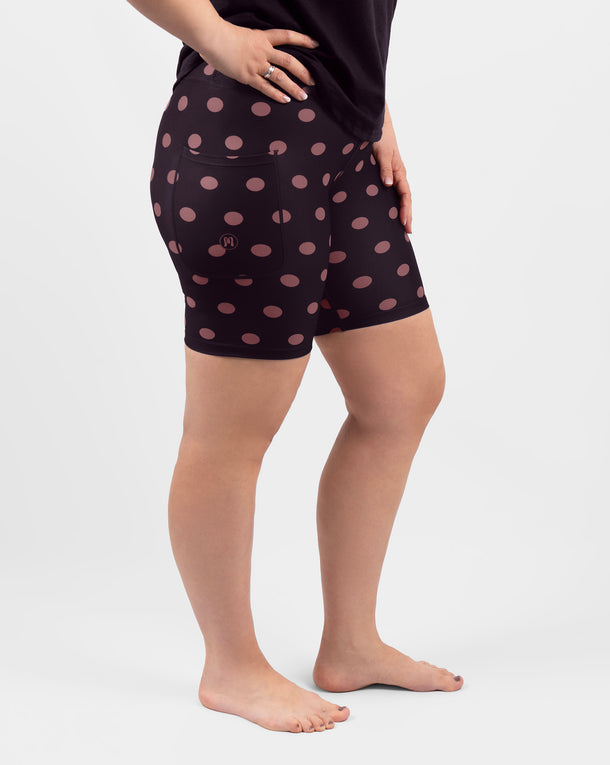 Malli 175 cm, koko M