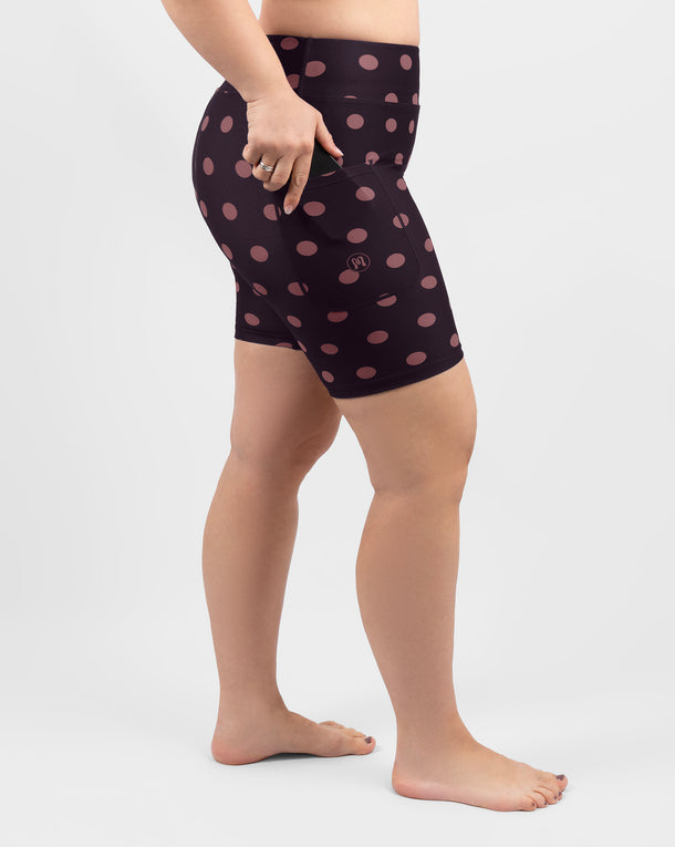 Malli 175 cm, koko M