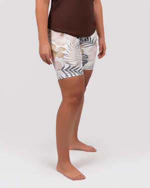 Malli 167 cm, koko M