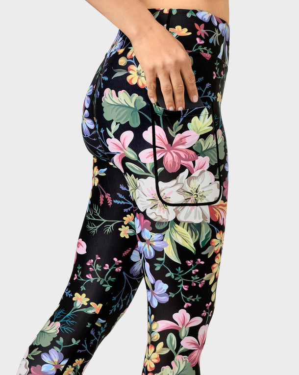 Malli 168 cm, koko S